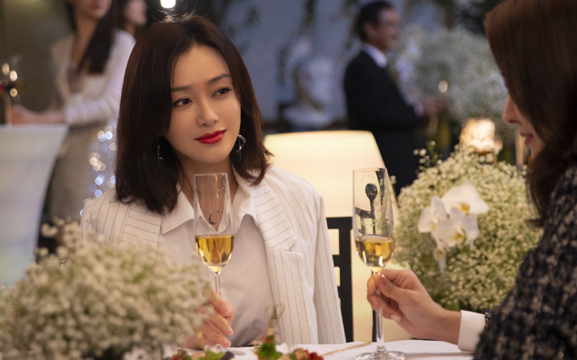 国家队战术核心频繁更替影响风格形成,国家队战斗姿势