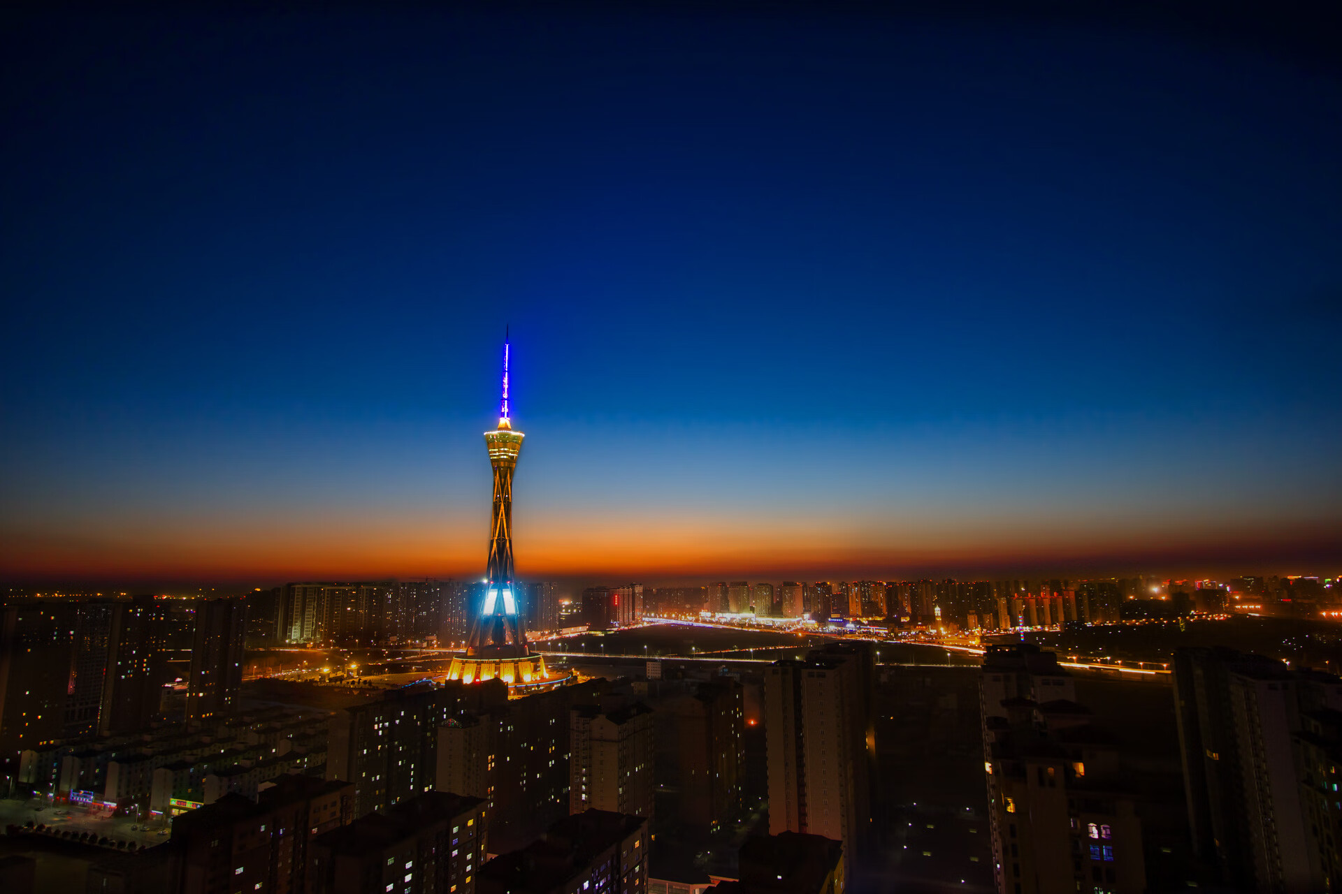 青年选手跨界尝试提升综合表达力